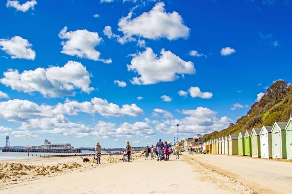On The Beach Retreat ボーンマス エクステリア 写真