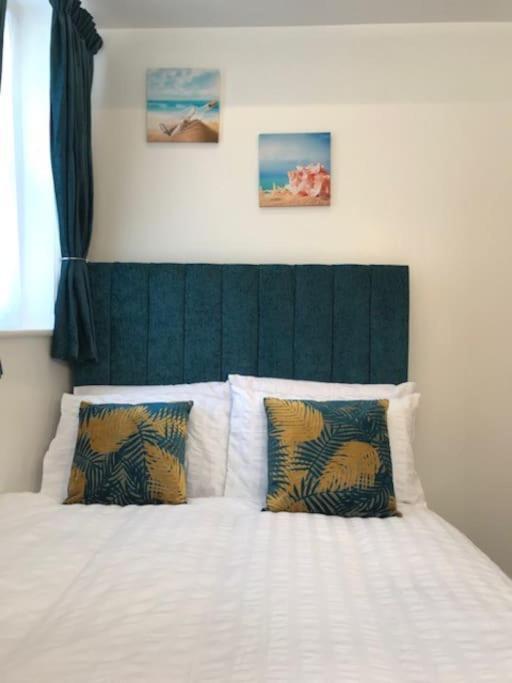 On The Beach Retreat ボーンマス エクステリア 写真