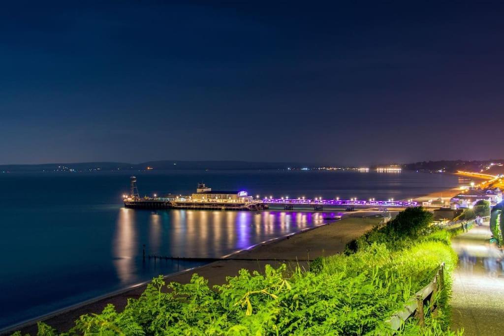 On The Beach Retreat ボーンマス エクステリア 写真